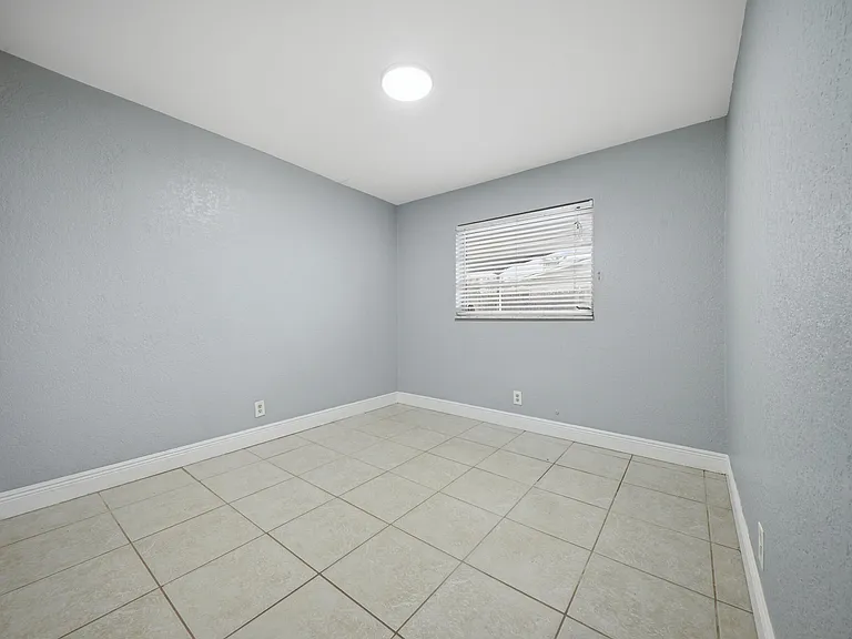 4681 SW 43rd Ter #2 — Photo 8