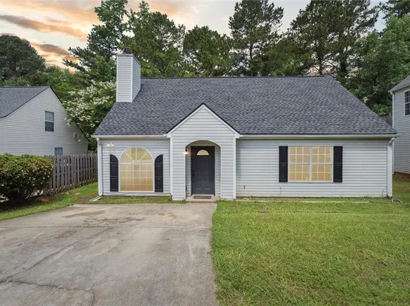 3530 Boulder Cir, Ellenwood, GA 30294