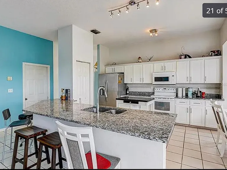 10621 Hatteras Dr — Photo 5