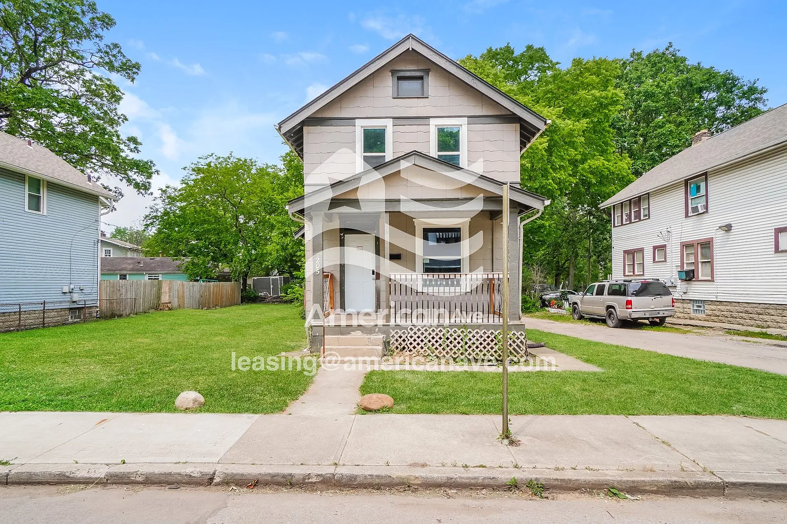 205 Lechner Ave photo 1