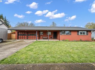 925 Oak St, Junction City, OR 97448
