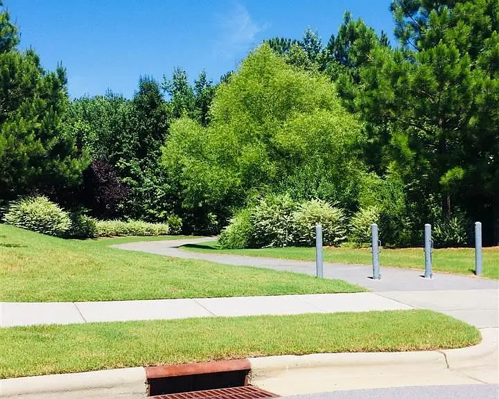 709 Garden Square Ln — Photo 25