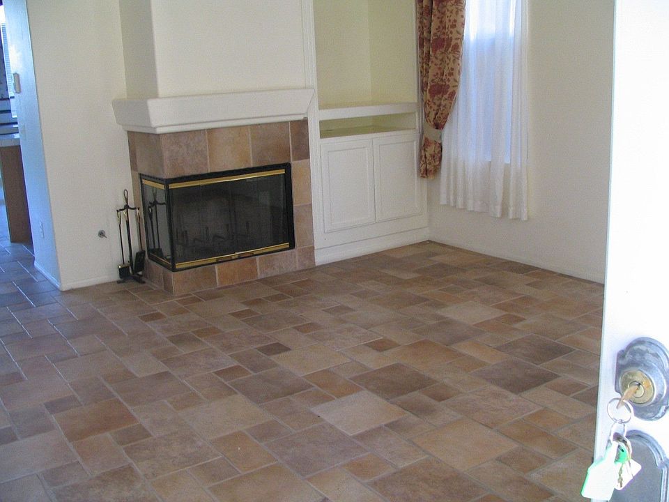 2nd image of 1511 Lagoon Ln