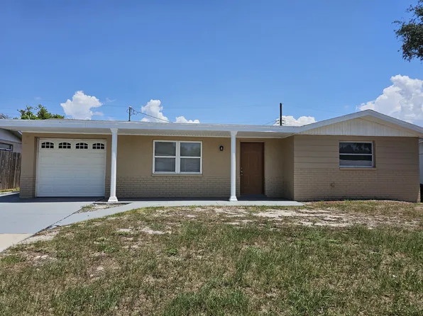 3330 Cantrell St, Holiday, FL 34690