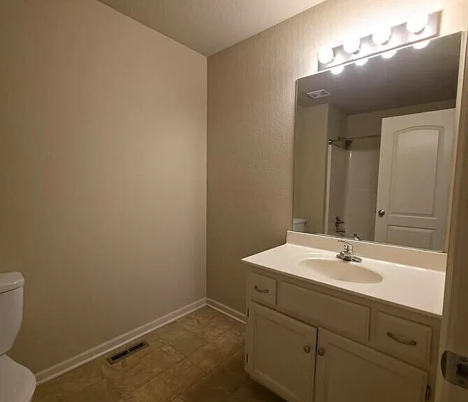 1606 NW High View Dr — Photo 7