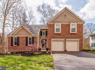 7679 Green Garland Dr, Springfield, VA 22153