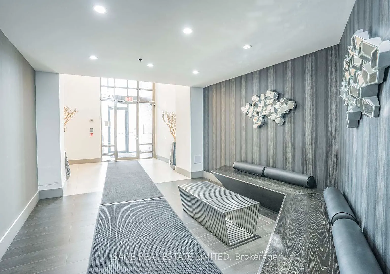 2 bed, $2,300 — Photo 2