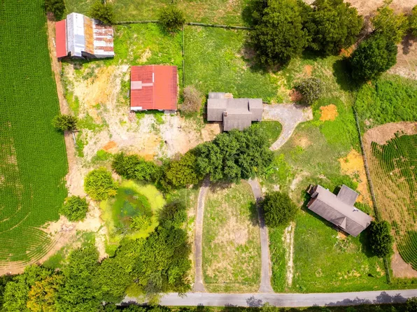 5016 Caney Sink Rd, Adams, TN 37010