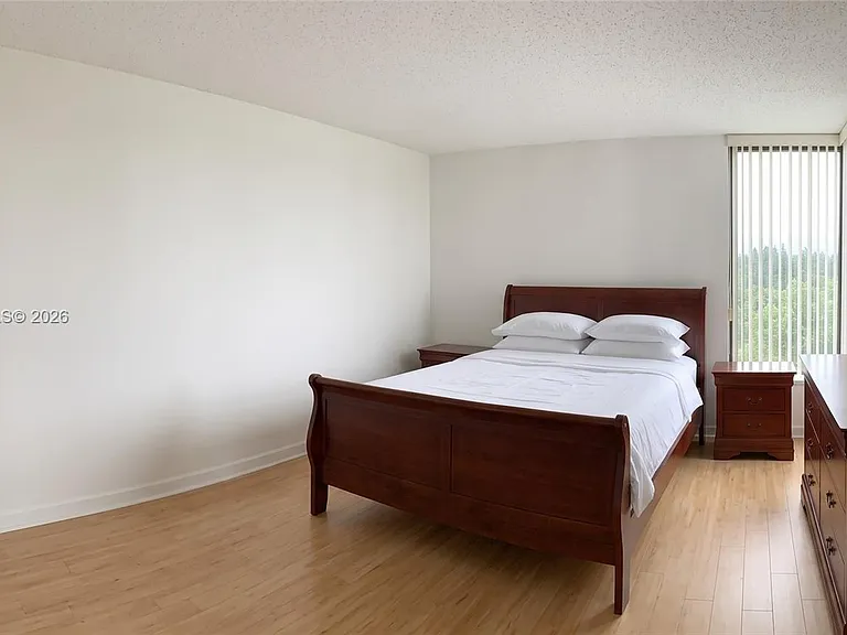 4400 Hillcrest Dr #308A — Photo 9