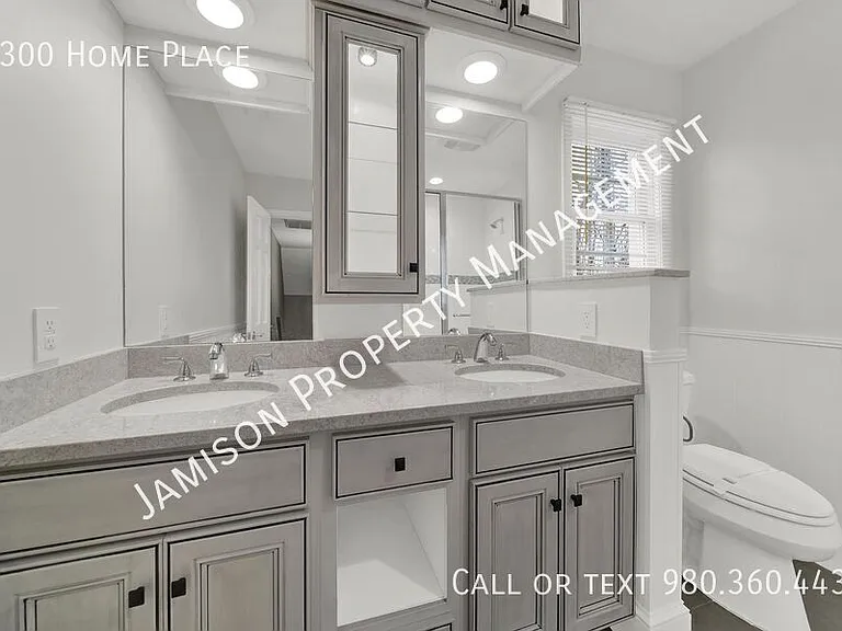 1300 Home Pl — Photo 25
