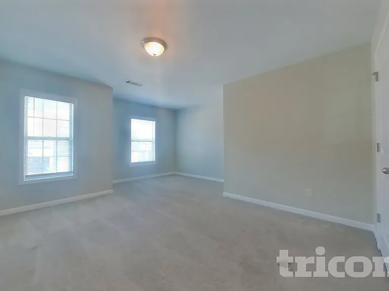 223 Madison Ave — Photo 10