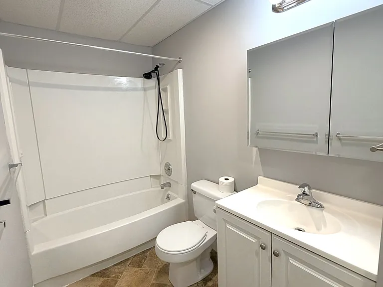 5 Edwards St #45T — Photo 9