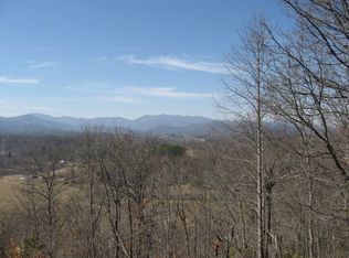 38 Lyle Mill Rd, Franklin, NC 28734