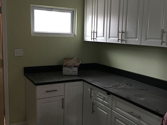 2nd image of 153 00 Foch Blvd
