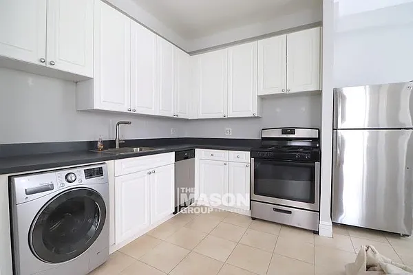 Rented by Mason Group LLC | media 7