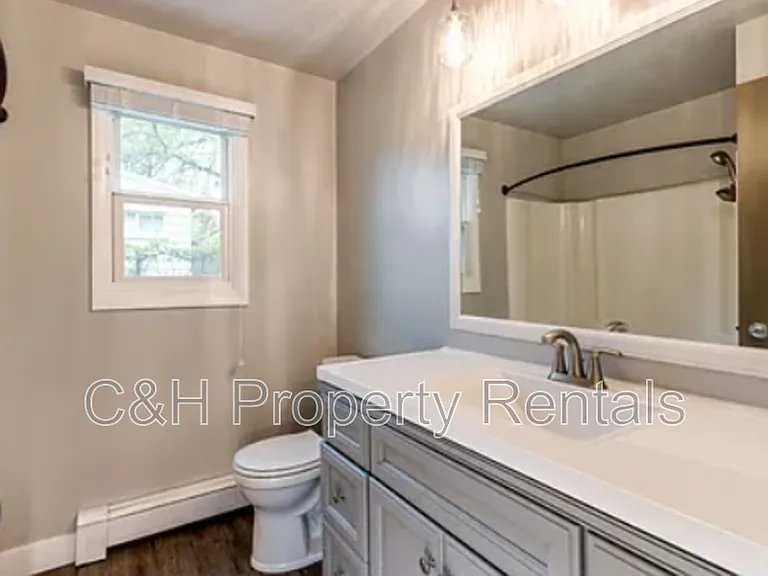 2119 8th Ave N #3 — Photo 7