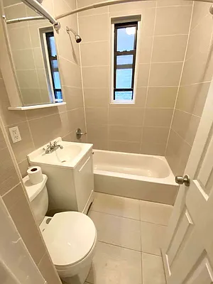 Rented by Oxford Property Group | media 29