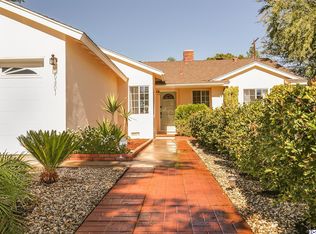 20401 Lanark St, Winnetka, CA 91306