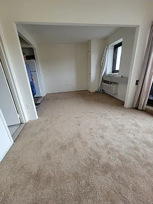 Rented by Metro Park Realty Inc | media 23