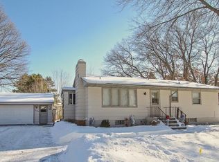 3120 Ivy St S, Cambridge, MN 55008