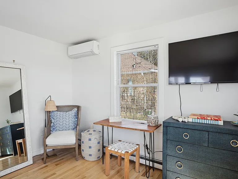 66 Library Ave — Photo 7