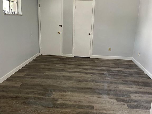 3rd image of 11 Pierce Ave #3