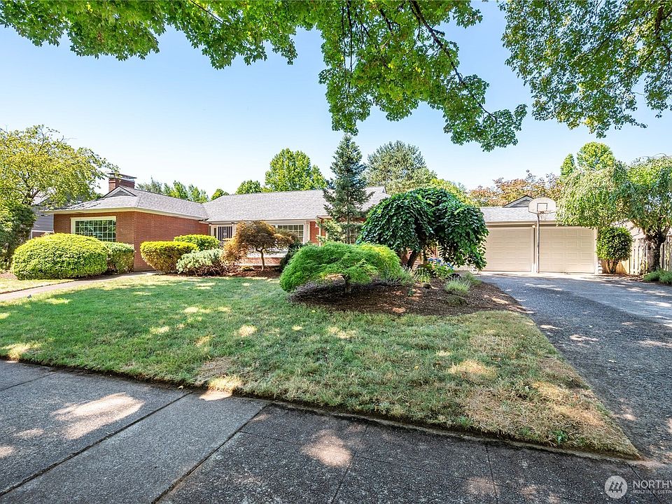 1st image of 1327 18th Avenue