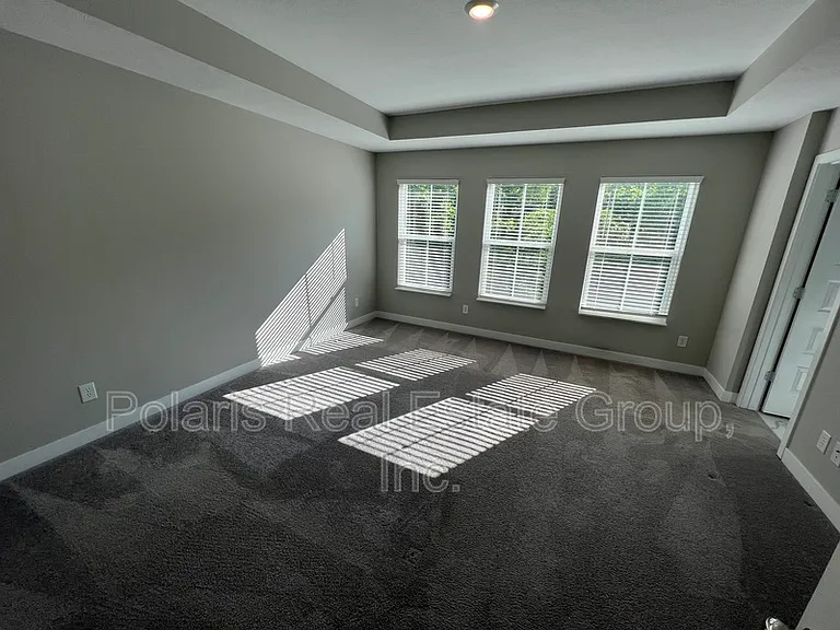 329 Wakefield Way — Photo 12