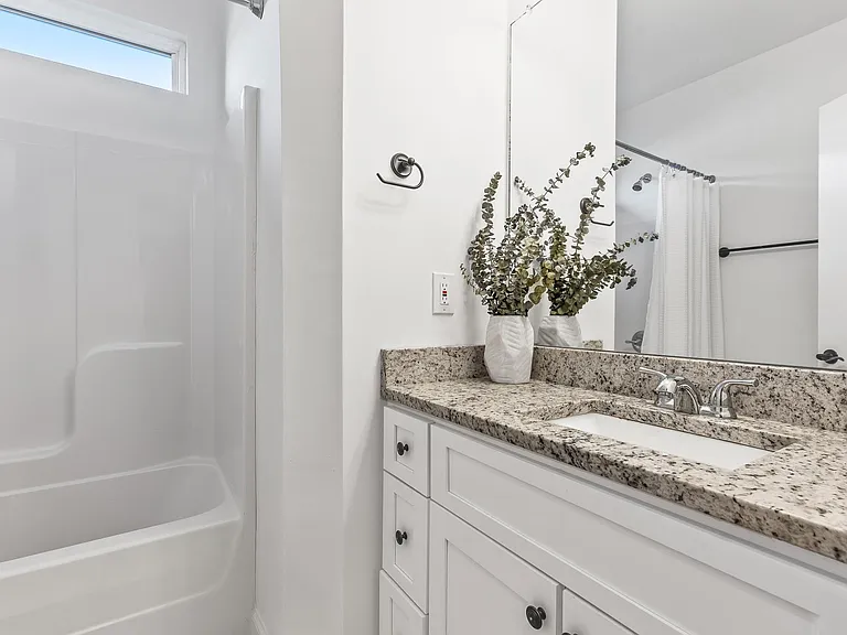 105 Santeelah St — Photo 12