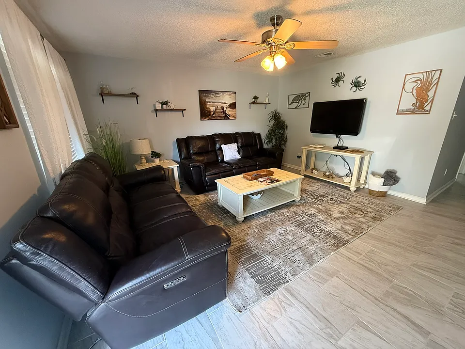5080 Gautier Vancleave Rd #C1-2