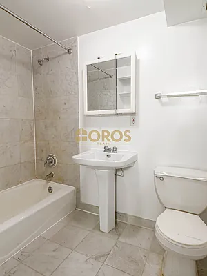 Rented by City Connections Realty | media 20