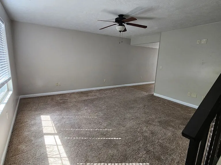 370 W 1425 N #17 — Photo 5