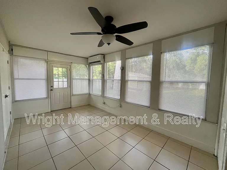 705 Bayou Ave #1 — Photo 7