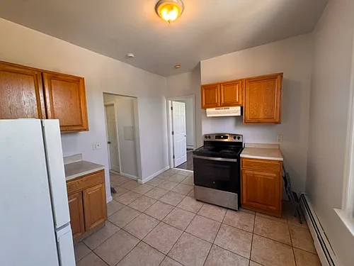 97 Waverly St #3R Photo 1