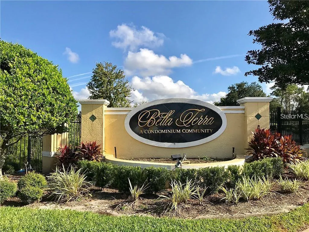 2 bed, 2.0 bath, 1009 sqft, $1,650 — Photo 1