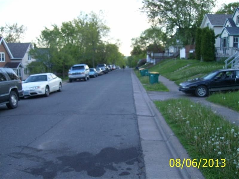 2nd image of 2109 W 6th St