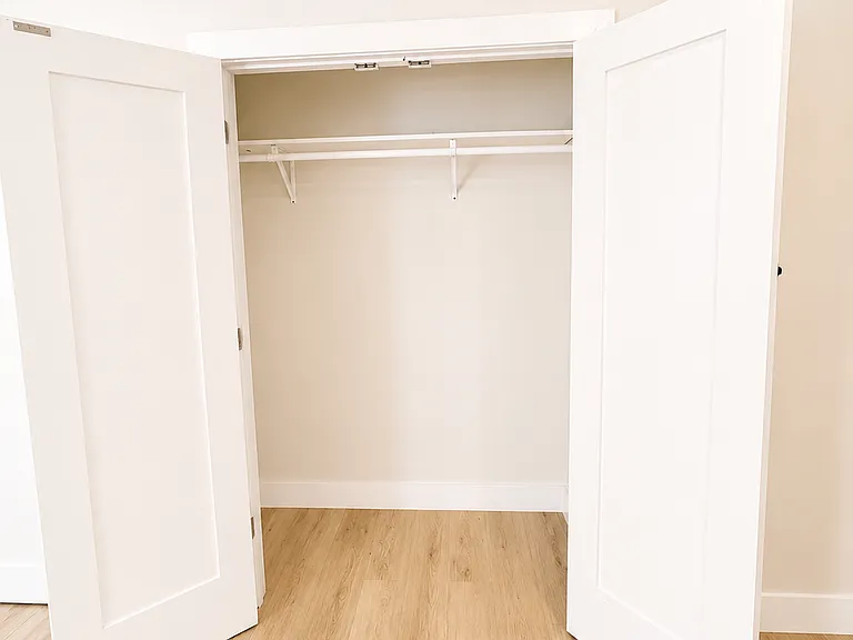 318 W Runyon St #3 — Photo 9