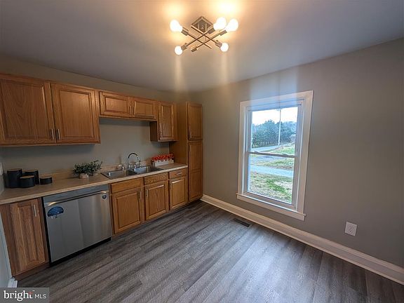 2nd image of 111 Resettlement Rd