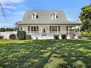 11237 Lake Rd, Highland, IL 62249