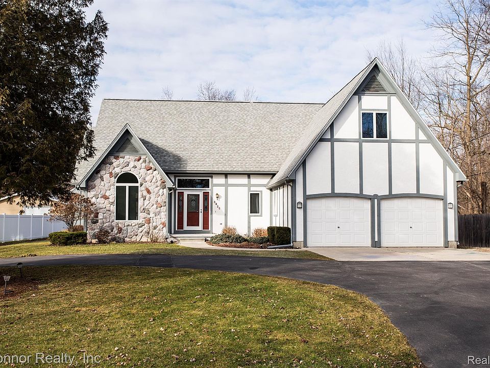 1st image of 3425 Strawberry Ln