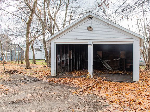 5th image of 204 Cliff St