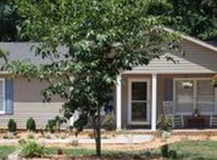 321 Pinonwood Dr, Simpsonville, SC 29680
