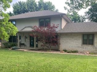 7612 E Donegal Ln, Wichita, KS 67206