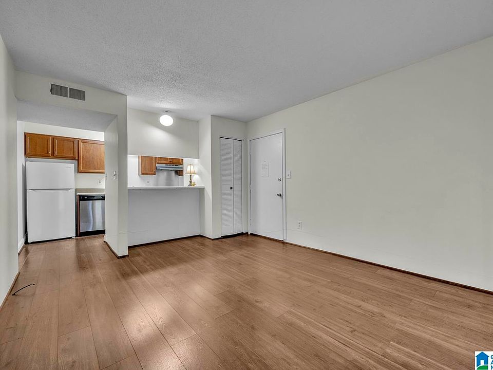 1st image of 411 Skyview Dr APT E