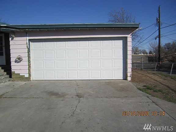 3rd image of 1115 Ashley Way