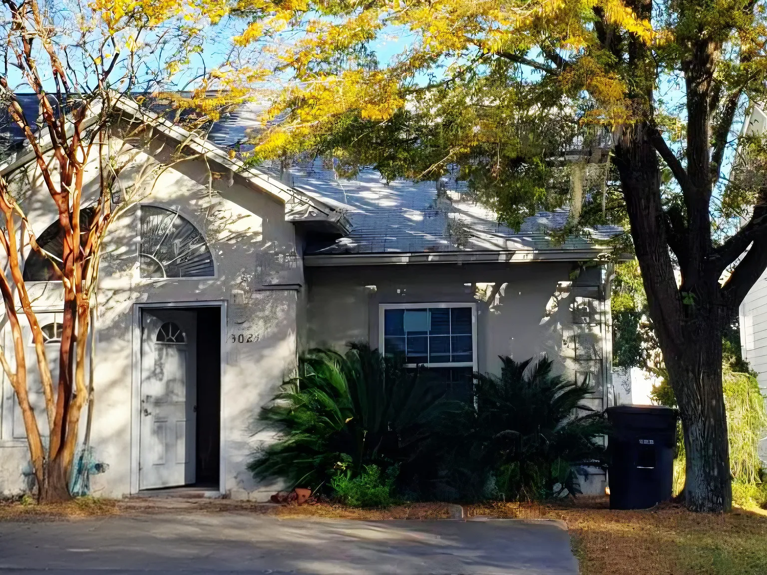 3 bed, 1309 sqft, $1,700 — Photo 1
