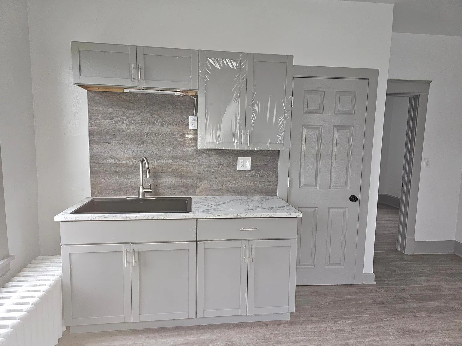 2 bed, 840 sqft, $1,450 — Photo 2