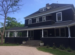 50 Central St, Narragansett, RI 02882