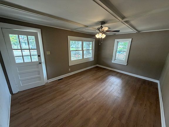 3rd image of 8525 Jackson Cir