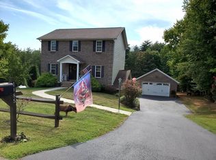 1185 Jewel Trl, Moneta, VA 24121